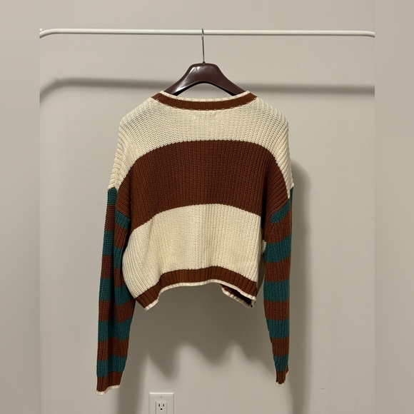 American Eagle stripe sweater. Size L - Picture 2 of 4